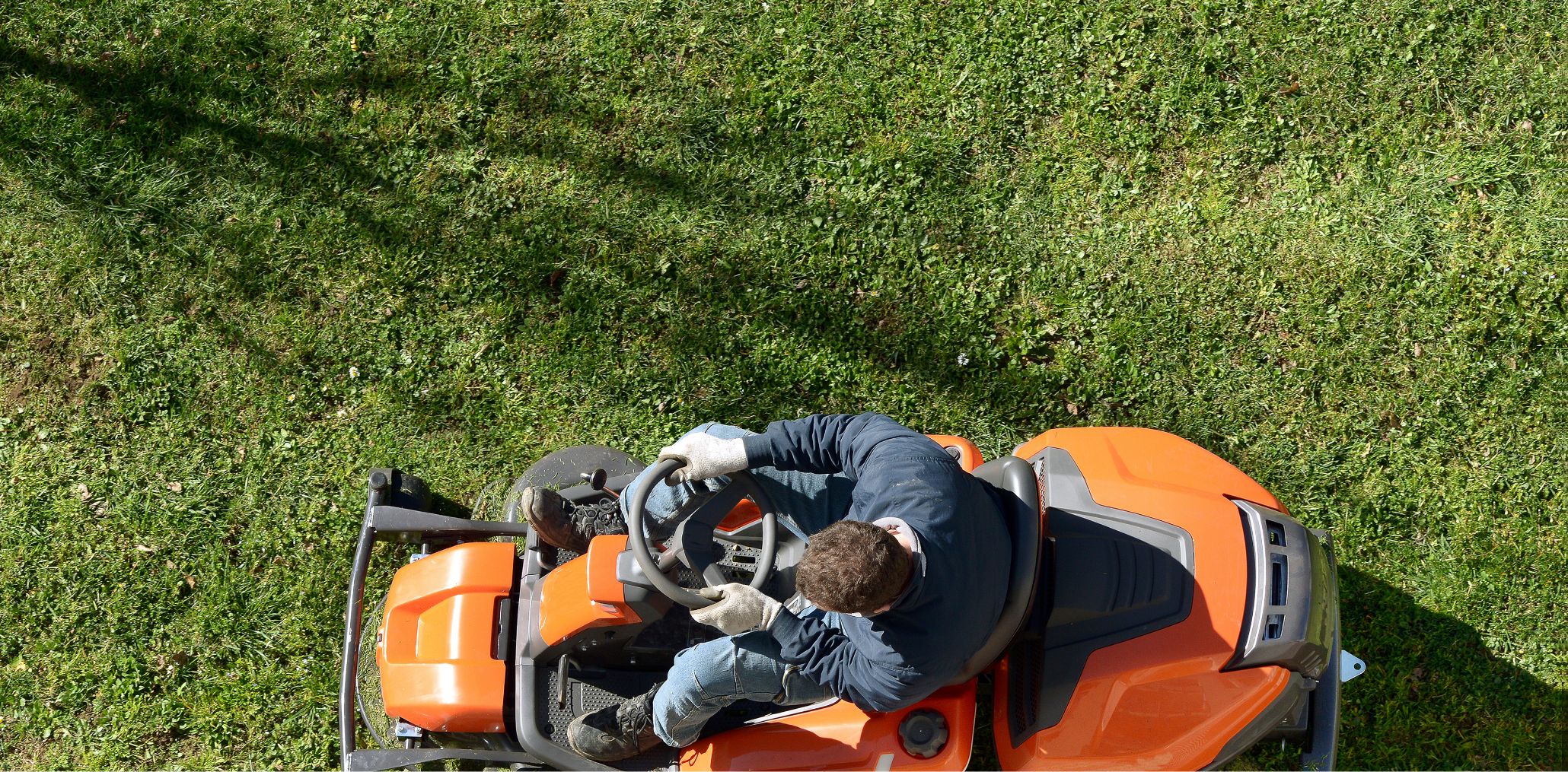Tracteur tondeuse disponible dans notre entreprise de motoculture à Lannemezan